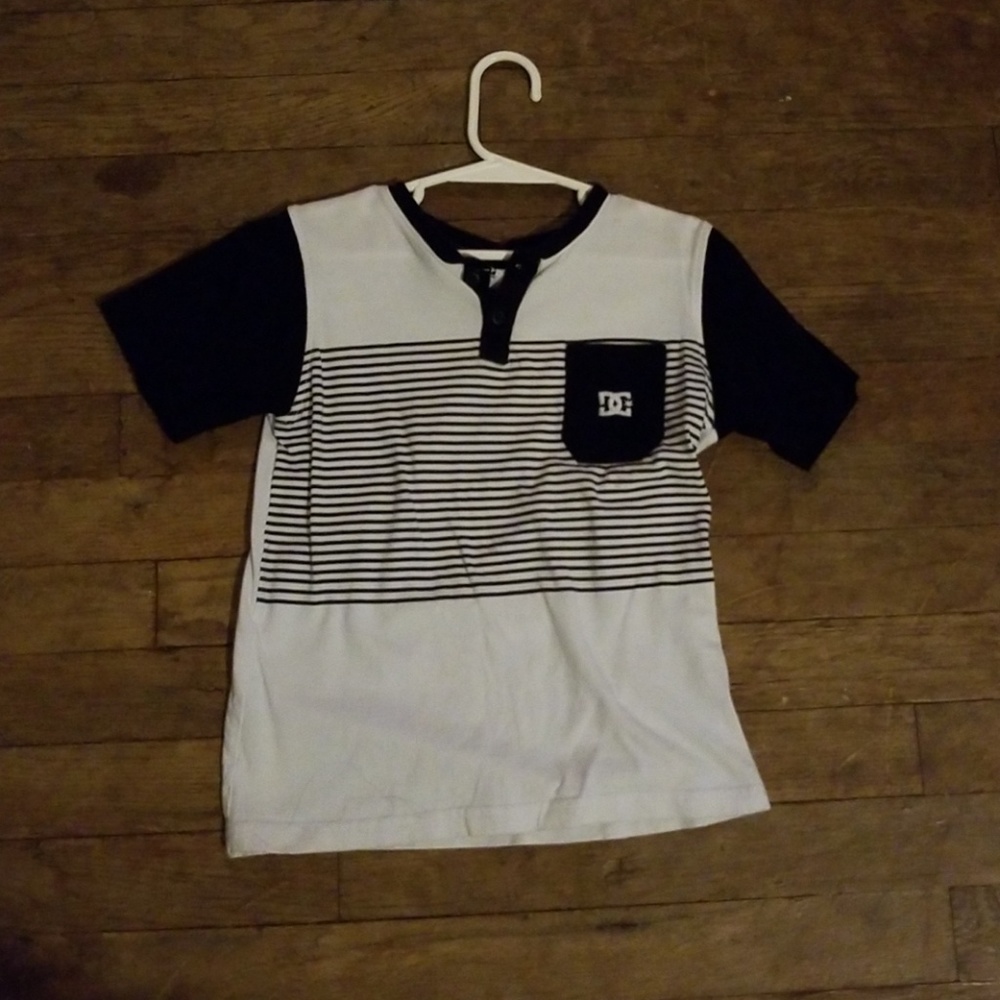 DC boys shirt